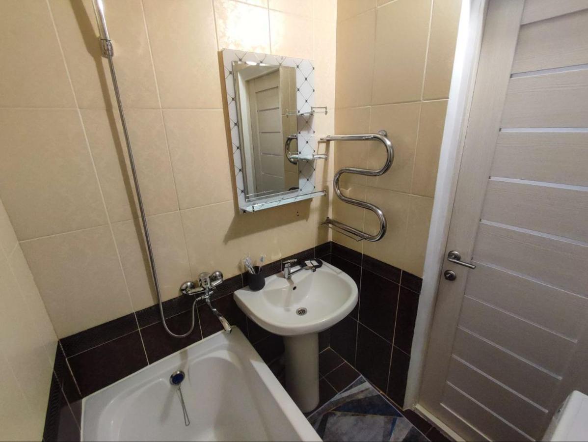2-Х Комнатная Квартира В Центре На Ул.Бородина 107 Qostanaj Buitenkant foto